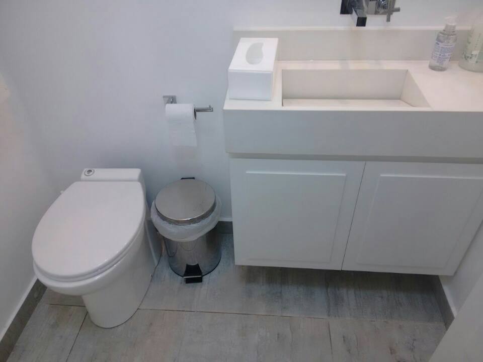 banheiro privativo em consultório helcowitz